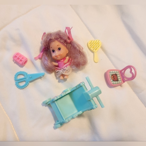 Tyco LIDDLE KIDDLES Beauty Parlor Purse ( PLAYSET ) Fashion Doll Salon Vintage - Picture 9 of 10